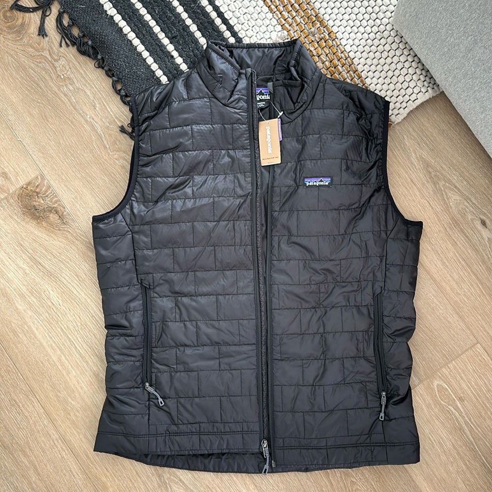 Men’s Patagonia L Black Vest